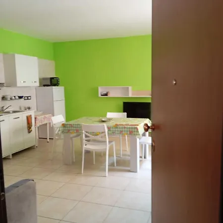 Interno 7 *